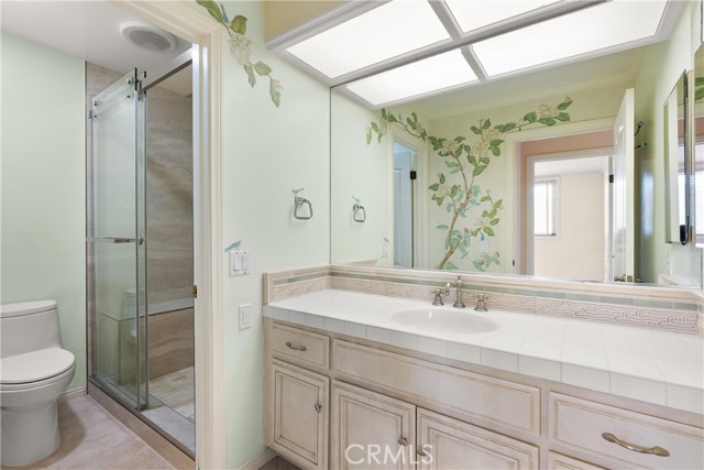 MLS #OC25200507 image #38