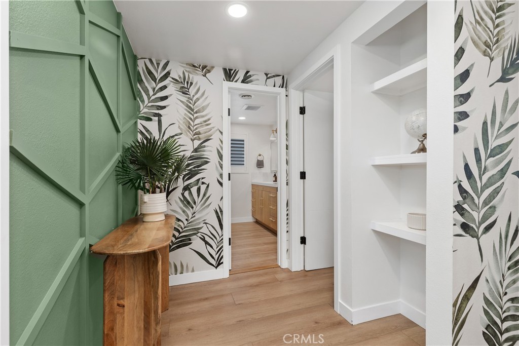 MLS #OC25200553 image #5