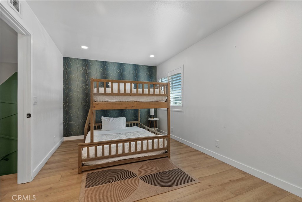 MLS #OC25200553 image #6