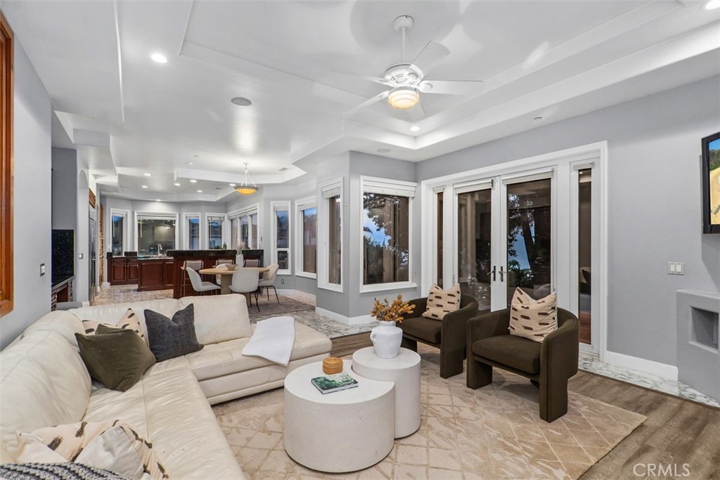 MLS #OC25200585 image #12