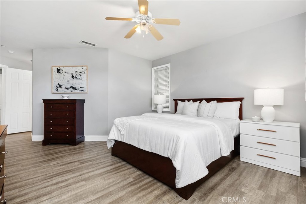 MLS #OC25200585 image #20