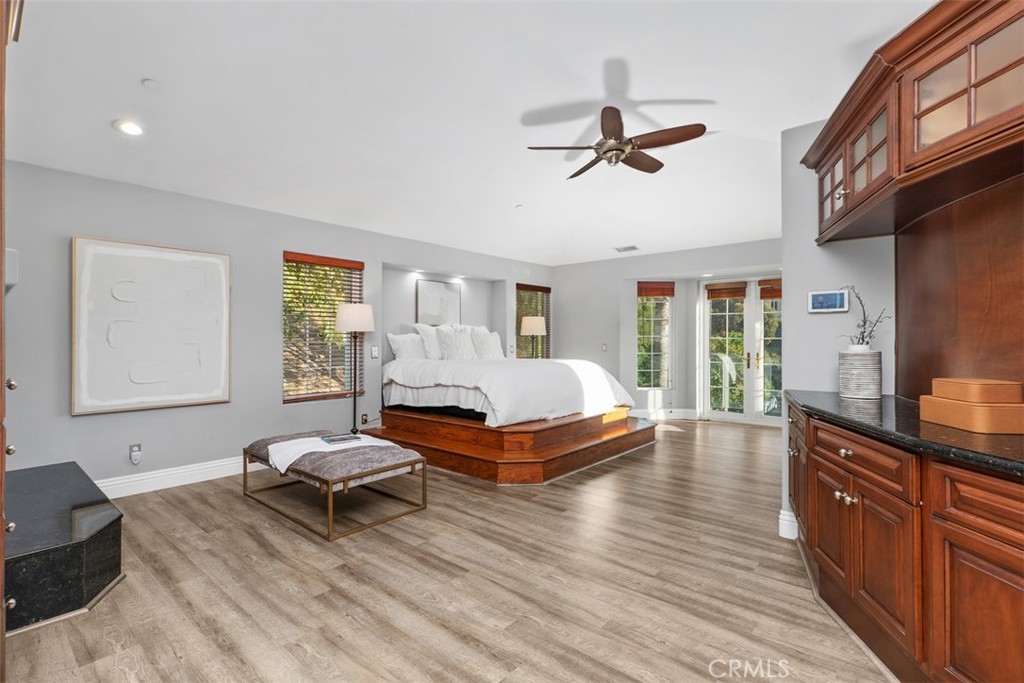 MLS #OC25200585 image #28