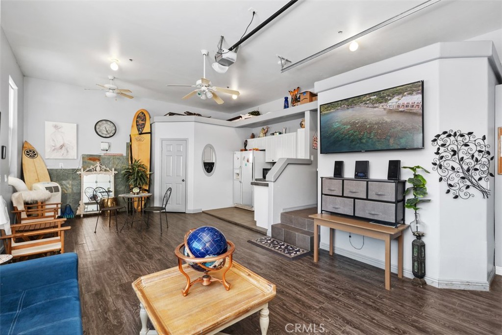 MLS #OC25200585 image #34