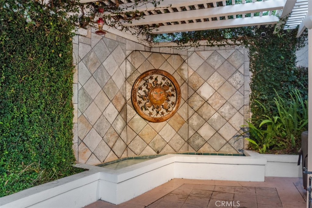 MLS #OC25200585 image #36