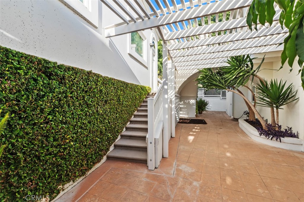 MLS #OC25200585 image #37