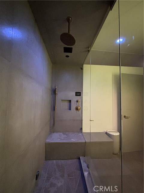 MLS #OC25200682 image #15