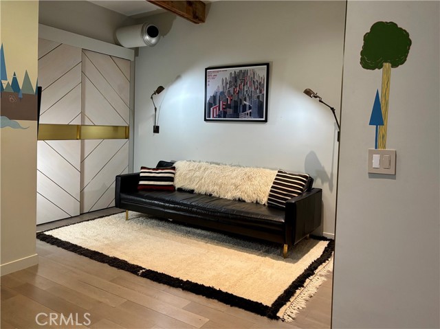 MLS #OC25200682 image #16