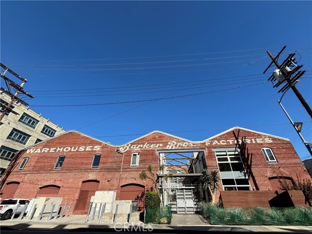 MLS #OC25200682 image #19