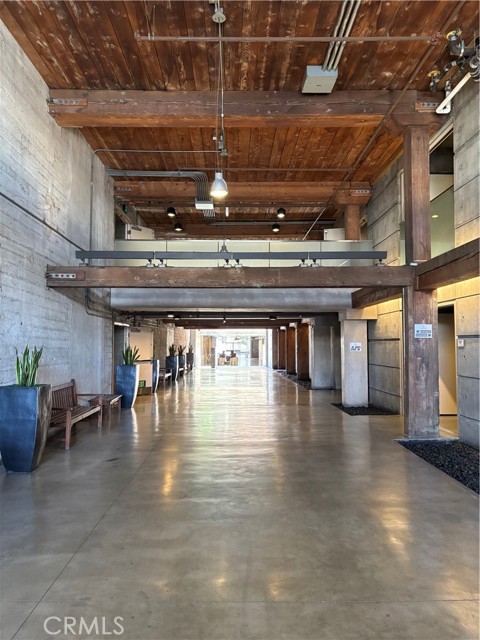 MLS #OC25200682 image #22