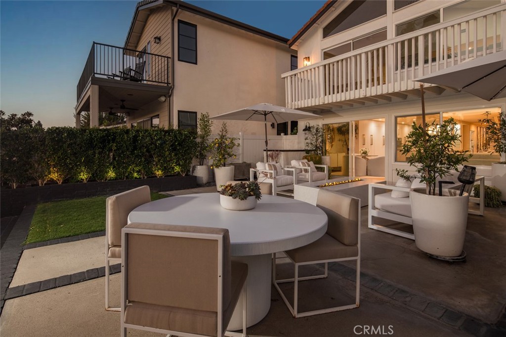 MLS #OC25200703 image #1