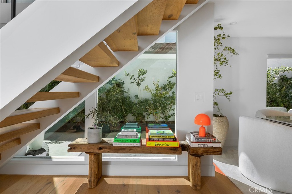 MLS #OC25200703 image #13