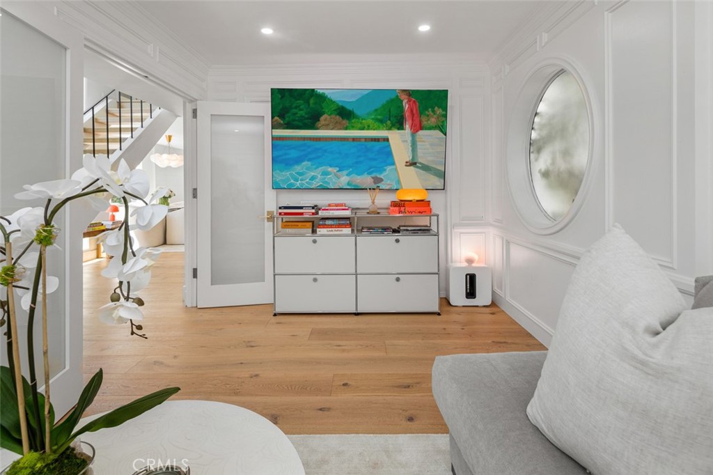 MLS #OC25200703 image #15