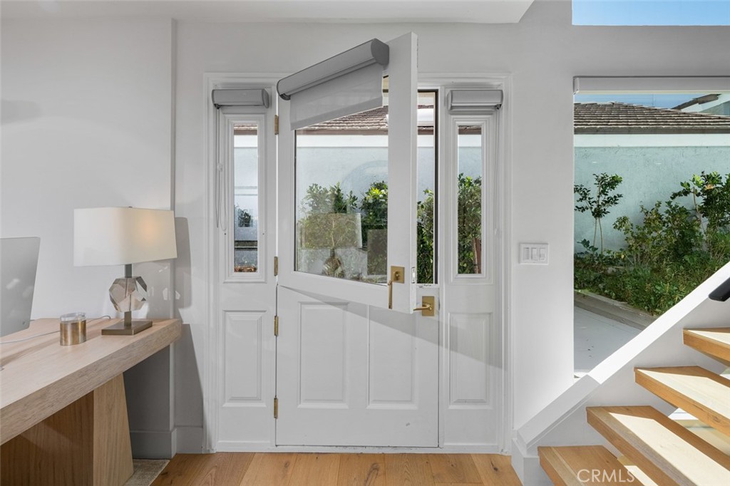 MLS #OC25200703 image #17