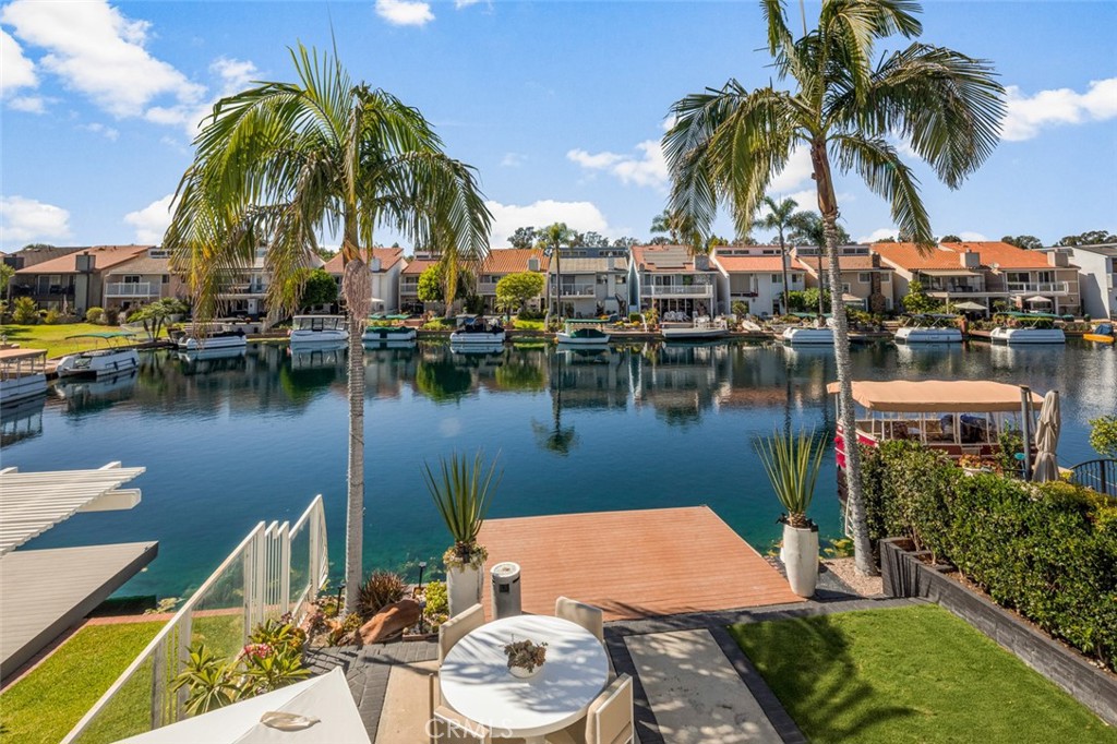 MLS #OC25200703 image #29