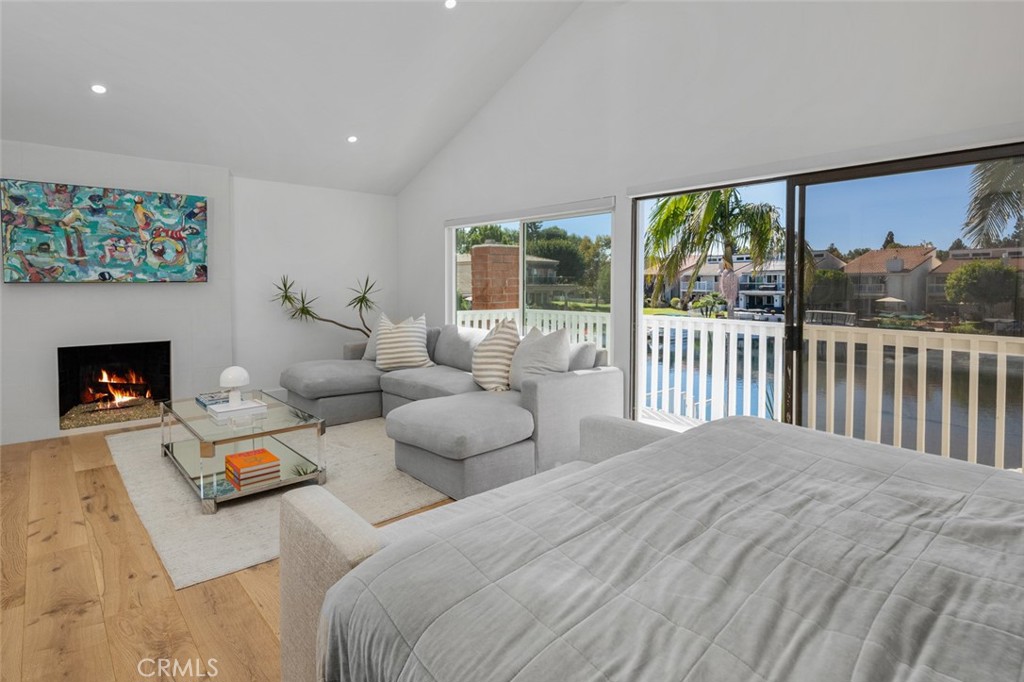 MLS #OC25200703 image #30