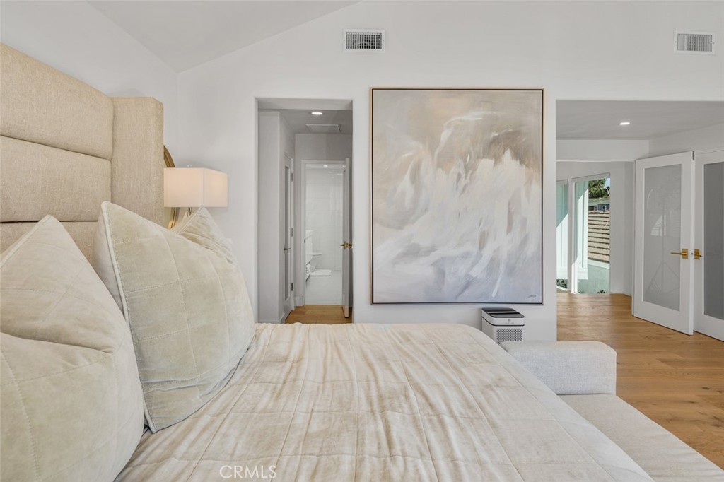 MLS #OC25200703 image #31