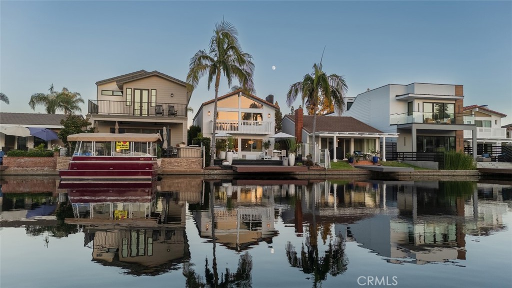 MLS #OC25200703 image #40