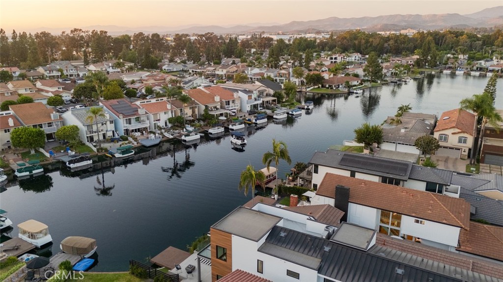 MLS #OC25200703 image #42