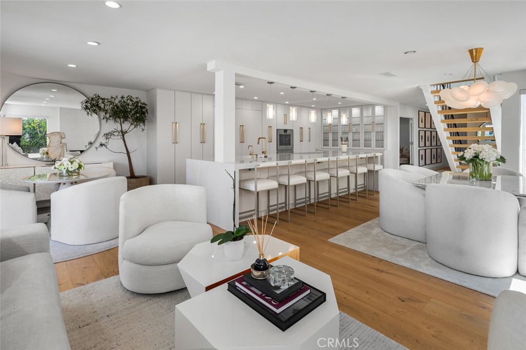 MLS #OC25200703 image #5