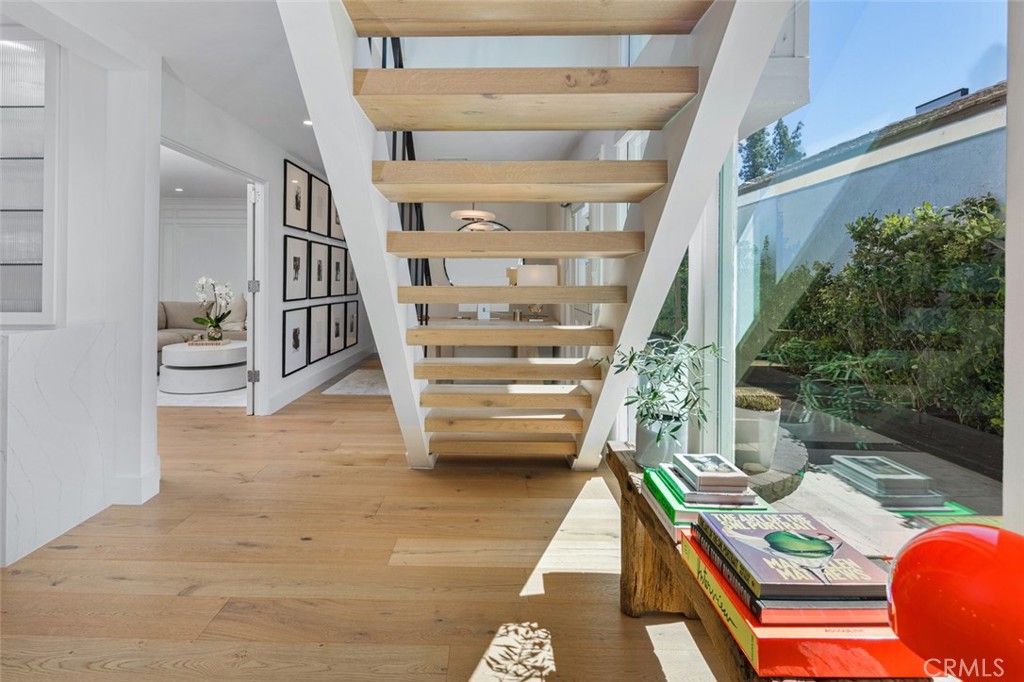 MLS #OC25200703 image #7