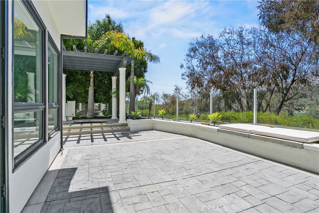 MLS #OC25200714 image #12