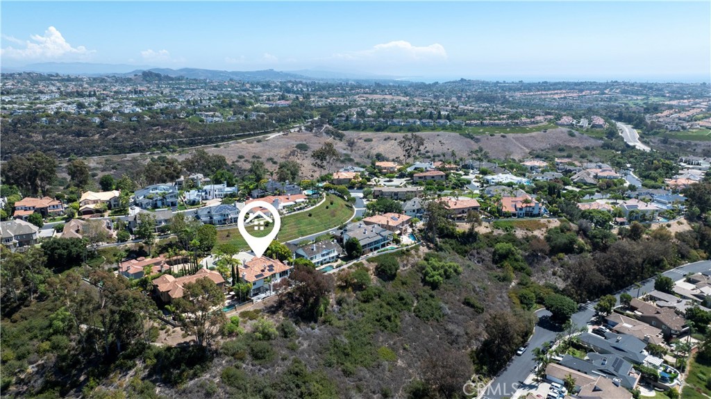 MLS #OC25200714 image #2