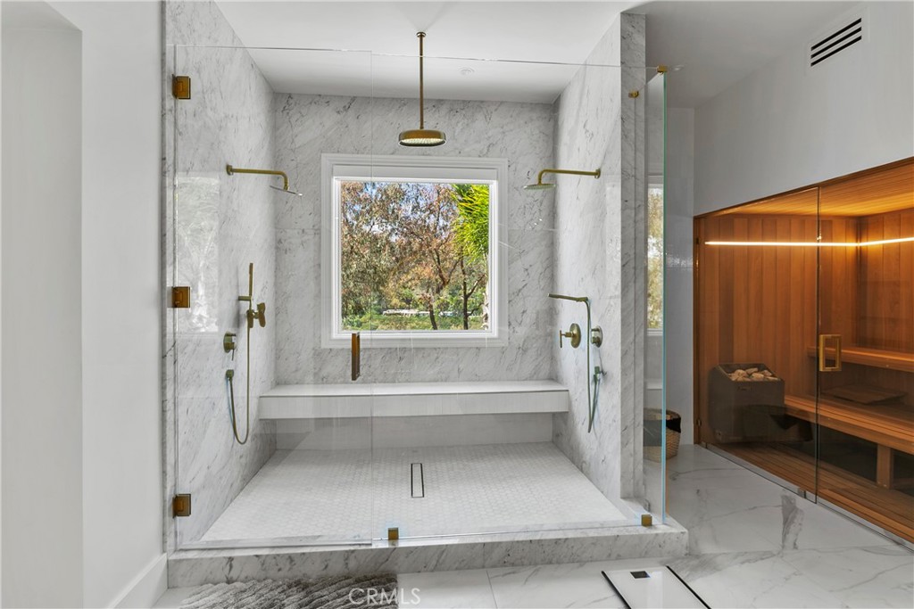 MLS #OC25200714 image #26