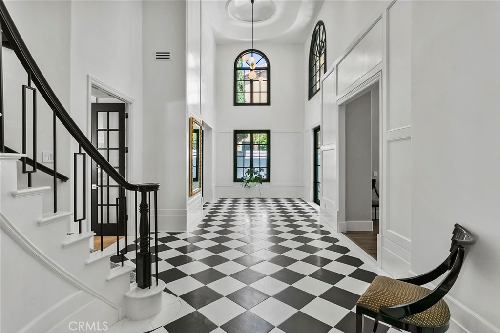 MLS #OC25200714 image #28