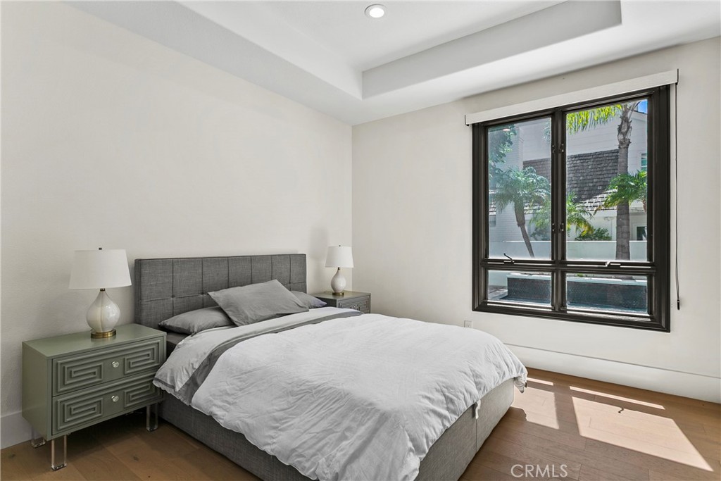 MLS #OC25200714 image #35