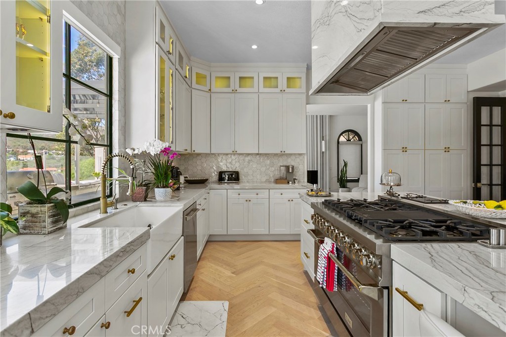 MLS #OC25200714 image #40