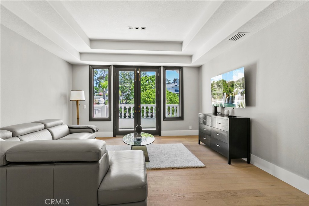 MLS #OC25200714 image #43