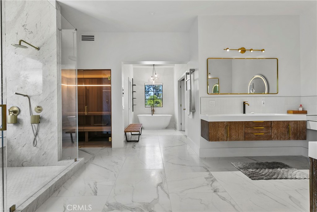 MLS #OC25200714 image #44