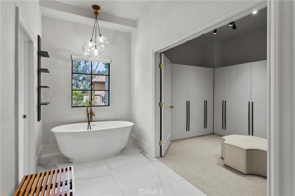 MLS #OC25200714 image #45