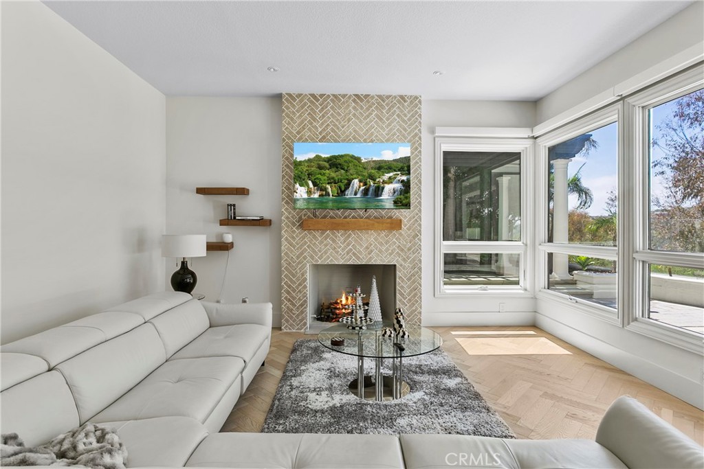 MLS #OC25200714 image #54