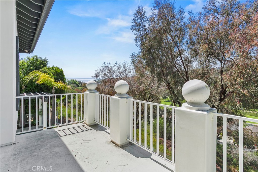 MLS #OC25200714 image #9