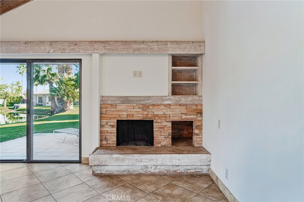 MLS #OC25200796 image #11