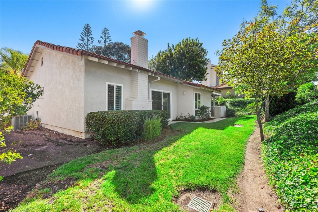 MLS #OC25200829 image #5