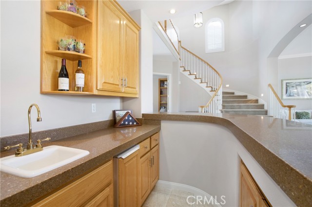 MLS #OC25200986 image #12