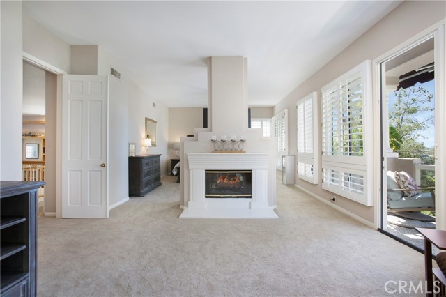 MLS #OC25200986 image #18