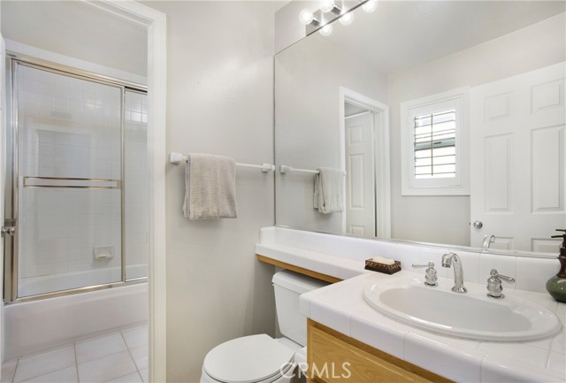 MLS #OC25200986 image #35