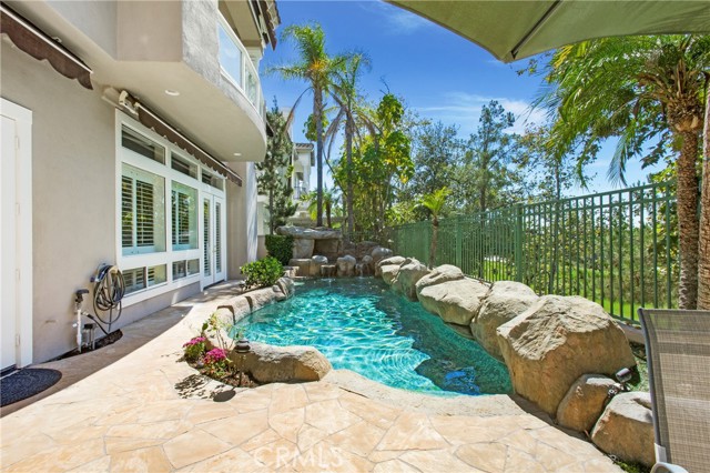 MLS #OC25200986 image #38