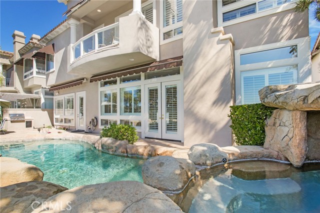 MLS #OC25200986 image #40