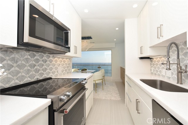 MLS #OC25201039 image #8