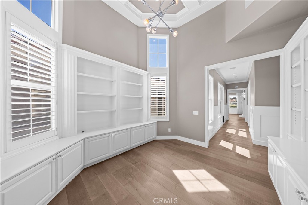 MLS #OC25201046 image #17