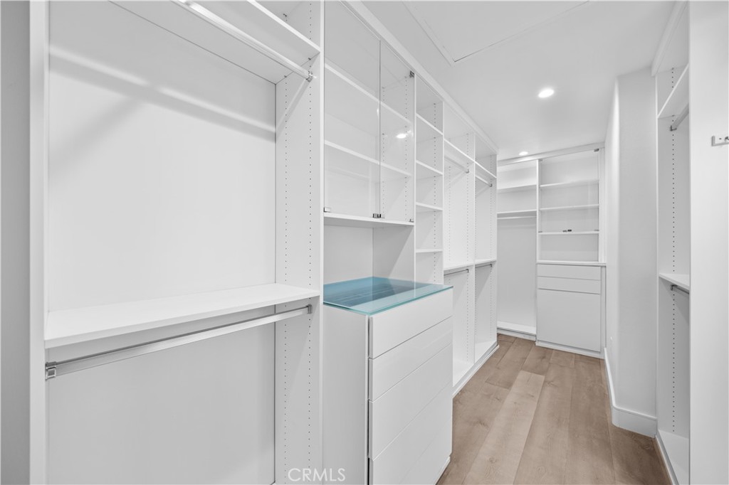 MLS #OC25201046 image #23