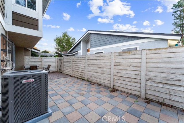 MLS #OC25201075 image #18