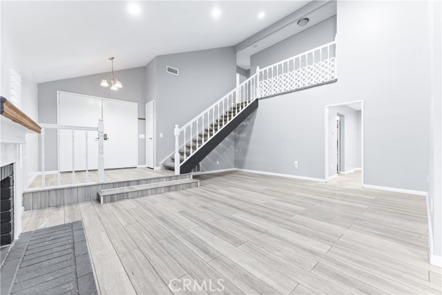 MLS #OC25201075 image #3