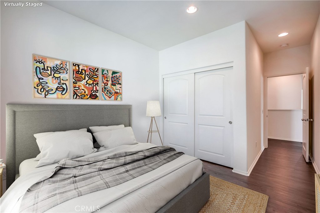 MLS #OC25201107 image #11