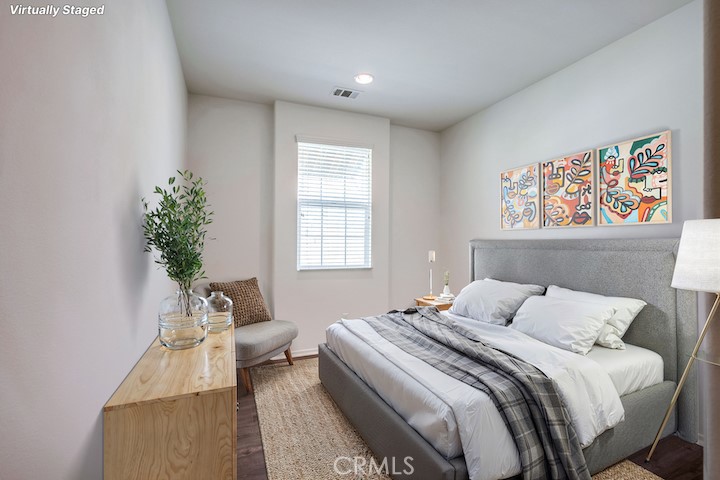 MLS #OC25201107 image #13