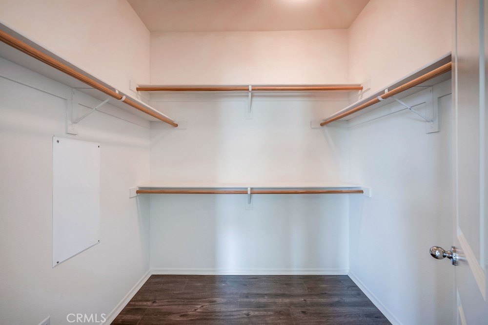 MLS #OC25201107 image #19